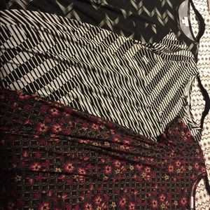 Lot of 3 XS Lularoe Carly’s